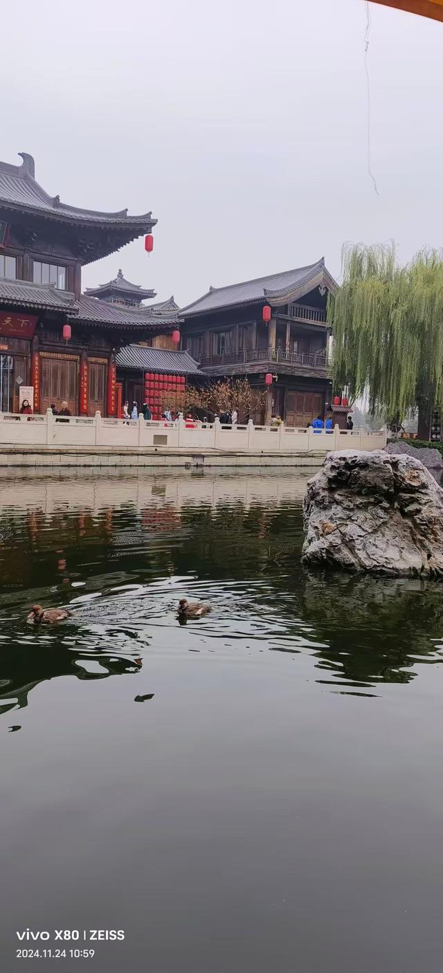 雨中寻洛邑：一座古城的千年回响