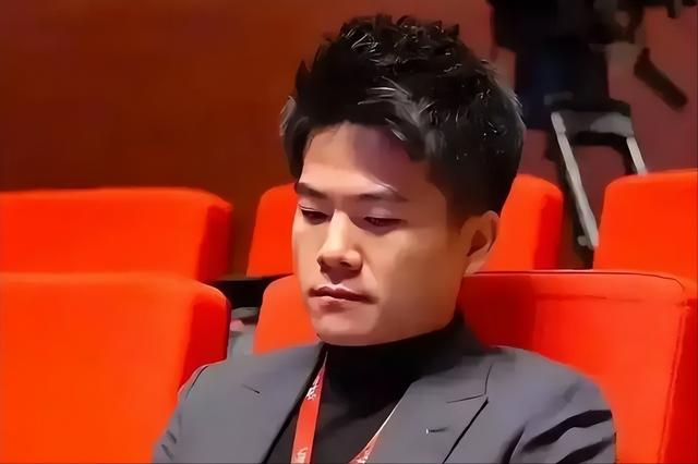 获得央视奖项仅5个月，董宇辉再亮新身份，原来他还有一张好牌