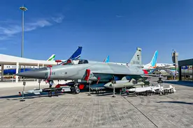 印度不死心，航展推广战斗机，光辉突发故障，在枭龙面前抬不起头图片