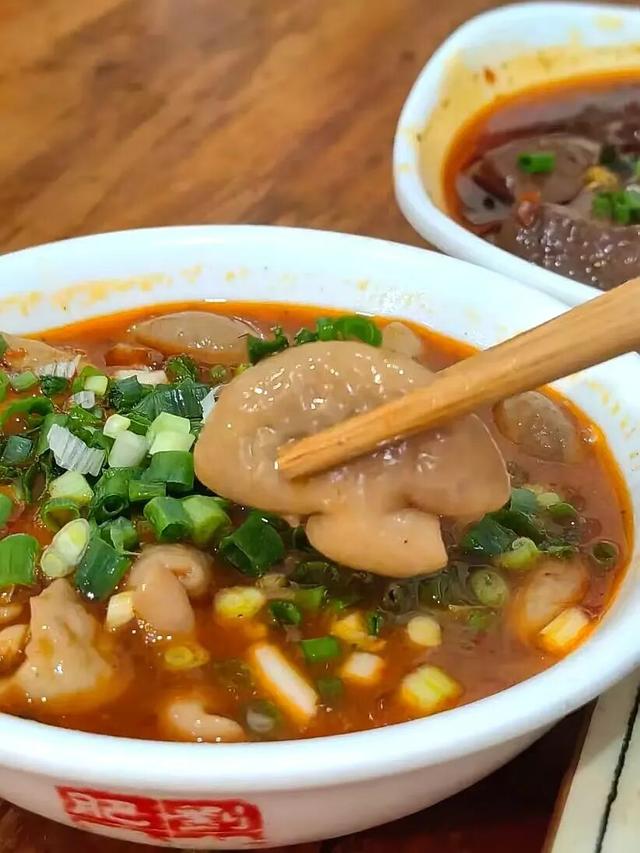 周末就冲！成都出发40min直达浪漫小城，喂海鸥逛古寺！