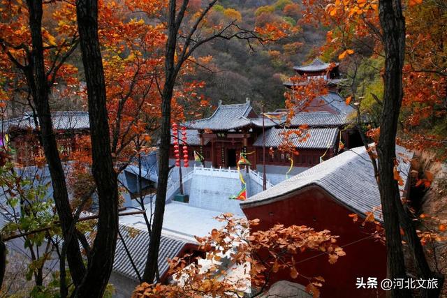 秋意正浓！是时候来石家庄平山开启一场秋日徒步了