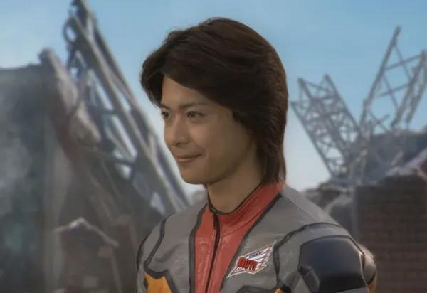 你相信光吗——奥特曼家族大全集