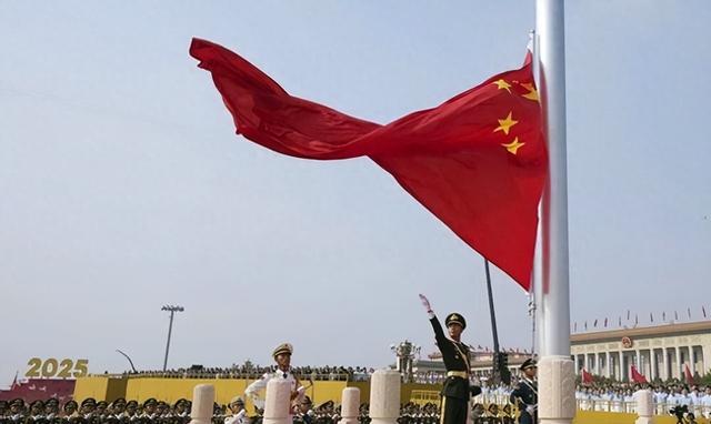 张自轩婚礼现场，新娘很强势两次拒绝他的亲密动作，岳父实力不菲