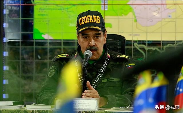 委内瑞拉要完？美军兵临城下8舰围堵，马杜罗求中俄伊能管用？