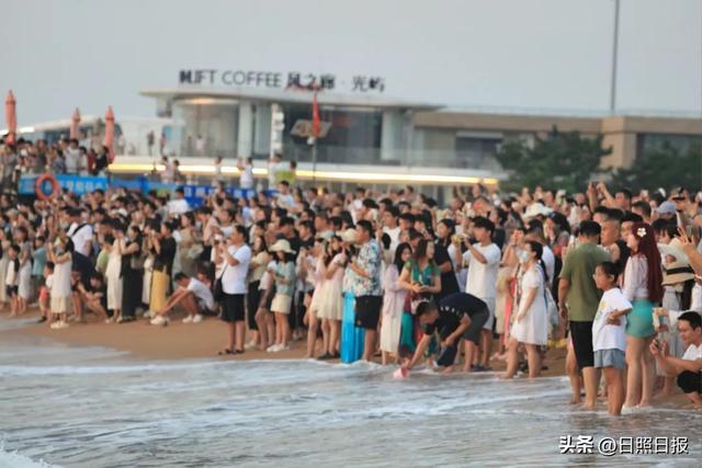 震撼！人山人海既视感！就在日照这里！