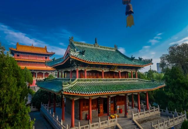 爸妈送我上大学，我带爸妈游许昌