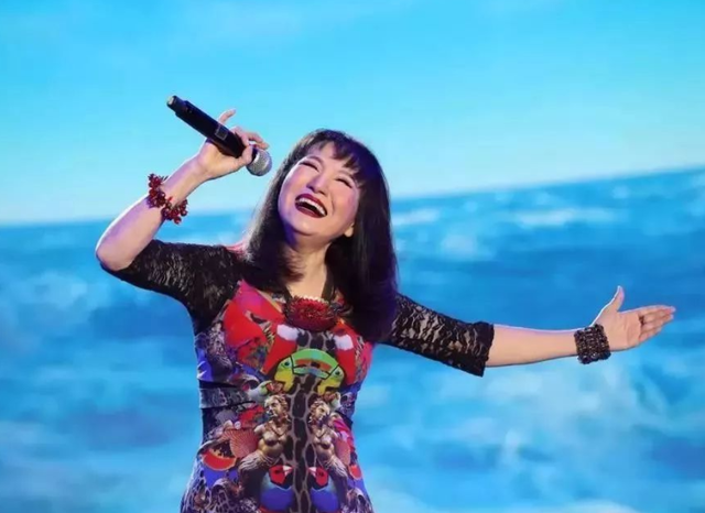 原来早已不是中国籍，被老外"玩腻"后回国捞金 郑绪岚现状令人唏嘘
