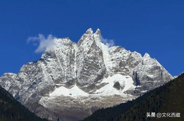 治愈到犯规！西藏这座小城5种 “会呼吸” 的颜色，抚平所有不安焦虑
