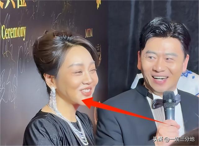 这和“真空”有啥区别，章子怡大胆穿衣，却没赢过保守的蒋勤勤