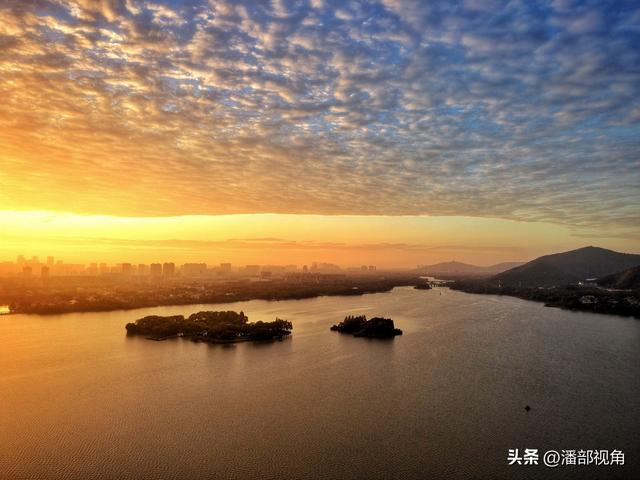 2025.11.13,日出蠡湖 ，霞光满天