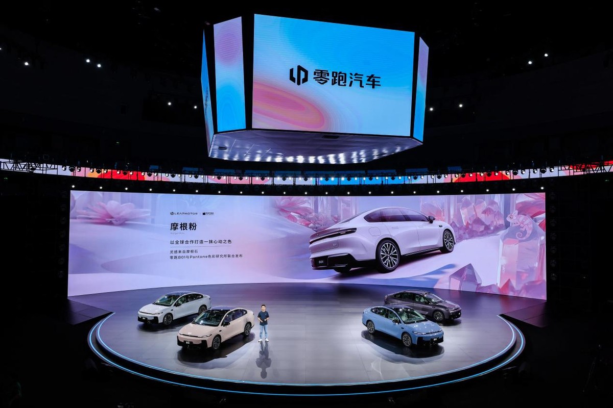 10万级轿车“新卷王”,车主都说香!零跑B01凭啥月销过万?