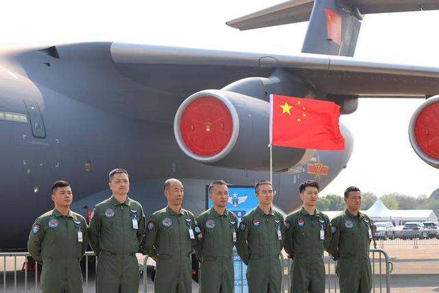 攻不了也守不住？中国空军在西藏上空，被印度空军足足欺负了40年