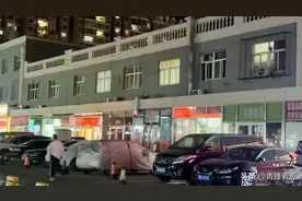 广告招牌禁用红蓝黑，究竟是为提升城乡环境，还是另有所图？图片