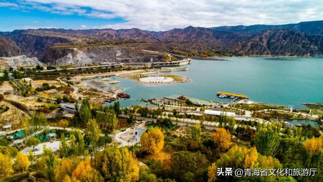 双节假期去哪儿？青海龙羊峡！秋日山湖+渔火星光，朋友圈高赞全拿捏~