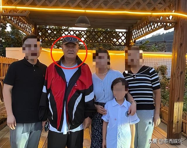 67岁赵本山近况曝光，断崖式衰老认不出来，大肚腩抢镜胖一大圈