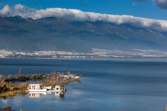 一个地方值不值得投，不该先看游客量