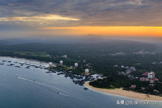 海南文昌：清澜海湾日出美景如画