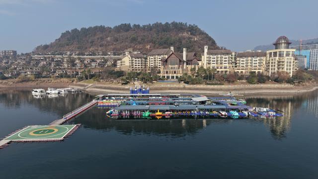 冬日暖阳里的湖畔旅居｜千岛湖滨江希尔顿度假体验