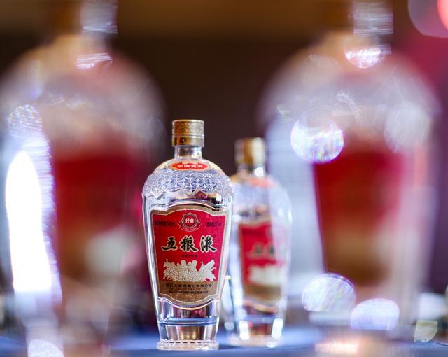 电商暴打茅台，从3000跌到1499元，批发商1640元拿货赔钱卖