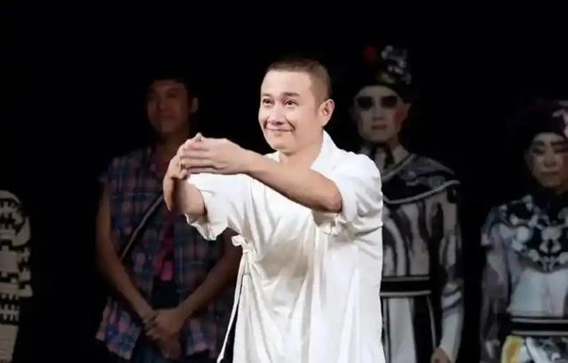 佟大为也没想到，自己竭力帮衬的文章，如今却狠狠打了他的脸