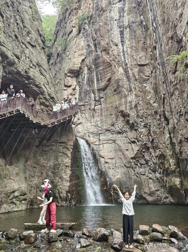 请河南的朋友猜一猜这是哪里的5A级景区？曾经破产过，但游人如织