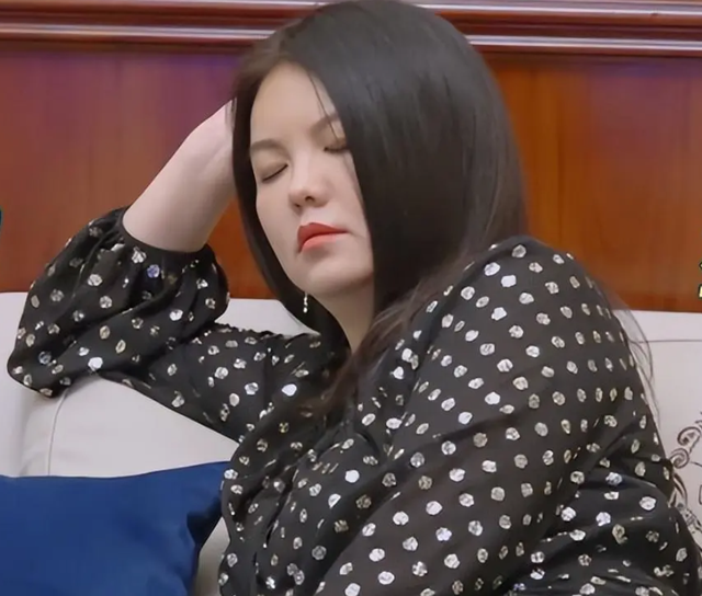 被禁止关注不到24小时，李湘被扒底朝天	，高调炫富仅是冰山一角