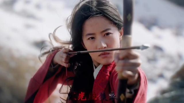 拍吻戏有生理反应怎么办？刘亦菲回应令人脸红，普通人很难做到！