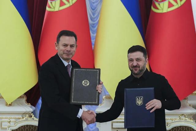 【今日关注】射程5500公里打穿北约防线俄“榛树”战斗值班！