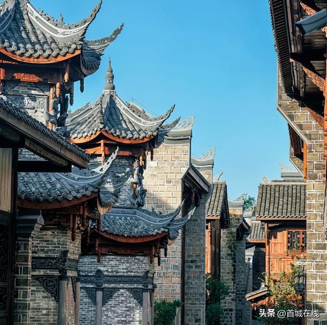 游客给李庄古镇提建议，景区火速回应，改进方案却遭网友集体反对