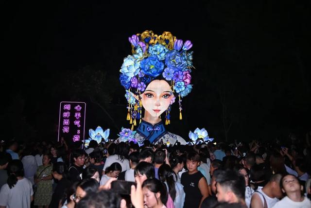 济南“顶流”新家位置在这儿！打卡人流量堪比春节灯会，给您细数诸多看点！