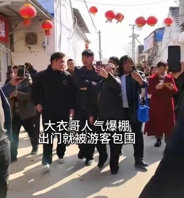 全红婵爸妈也没想到，别墅刚封顶，一家人就走上了大衣哥的老路