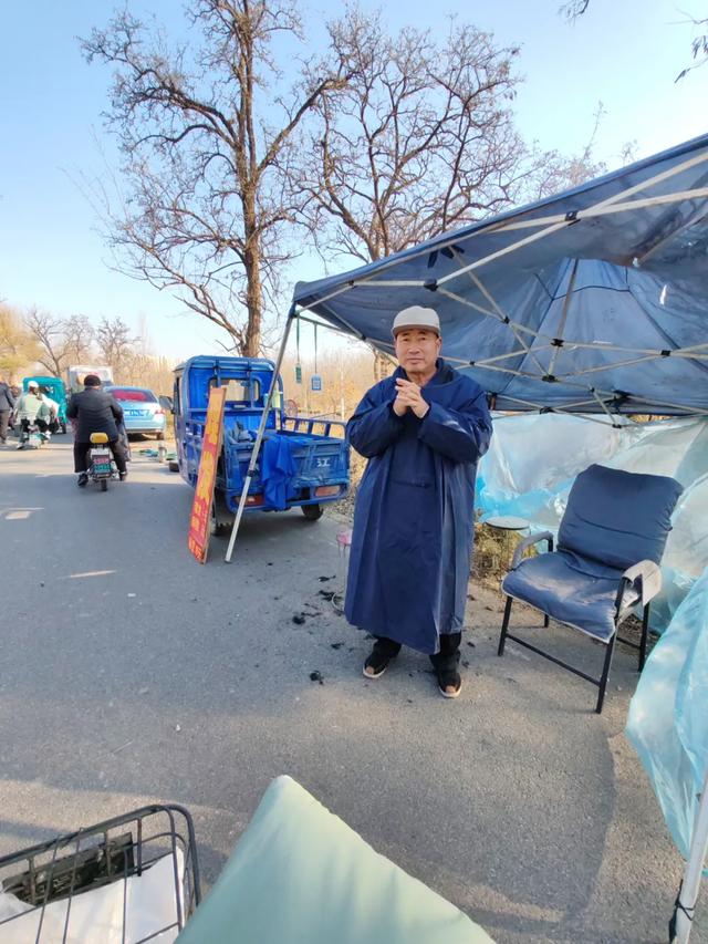 记录德州：岔河河堤上的大集，人山人海，异常热闹