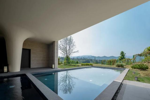 秋崃 | 深秋微凉，正好躲进邛崃山里泡个汤！