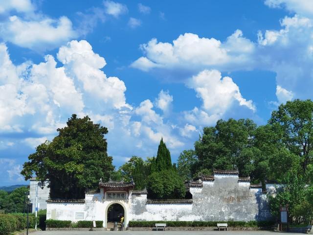 比起婺源和景德镇，我更爱这个千年古镇，人少景美不收门票