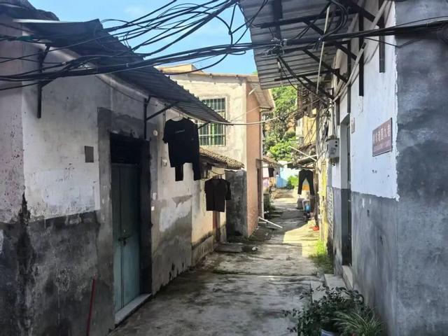 离婚冷静期第2天，男子毒杀儿女后发合影写“最后的狂欢”，发1600字遗书！