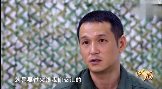 歼16戏耍两架隐形战机，贴背飞行后对方紧急逃离！F35还是F22？