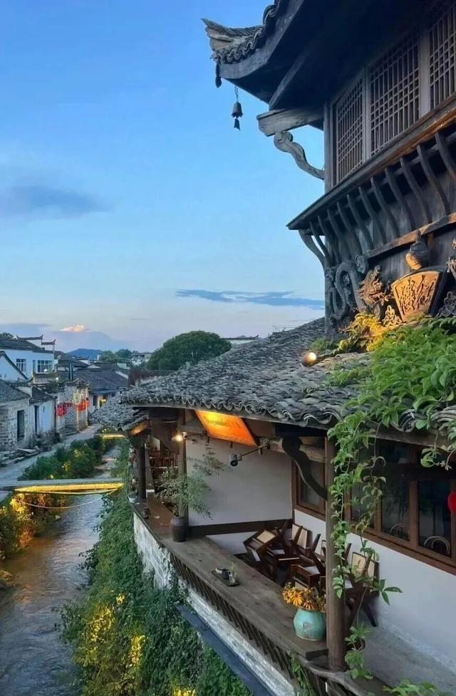 高铁直达，中国最安逸的6座城市，心累了，就去小住三五天！