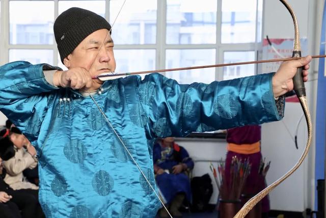 “歌游内蒙古•冰雪那达慕”阿鲁科尔沁冰雪系列活动冬季那达慕火热开幕