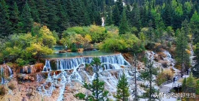 绝了！四川这“十八线”小城，藏着比西安城墙还早的古城墙！