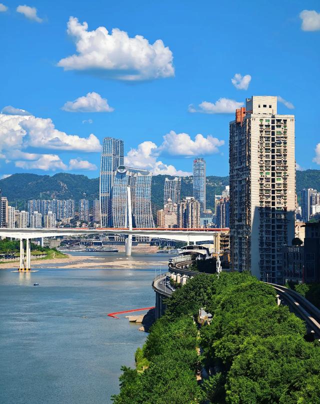 重庆,到底骗了多少人?居然拥有十个“世界之最”!