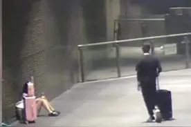 突发 上海南站一男子搭讪不成 猥亵女孩 警方:行拘10日 这下老实了图片