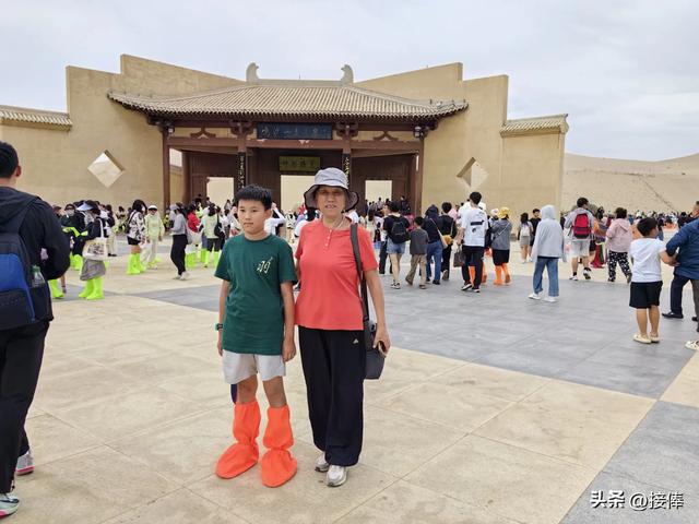 张传禄：游鸣沙山月牙泉