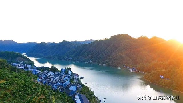 重庆藏着一个官方认证的“小成都”，特色宝藏美景多，你去过吗？