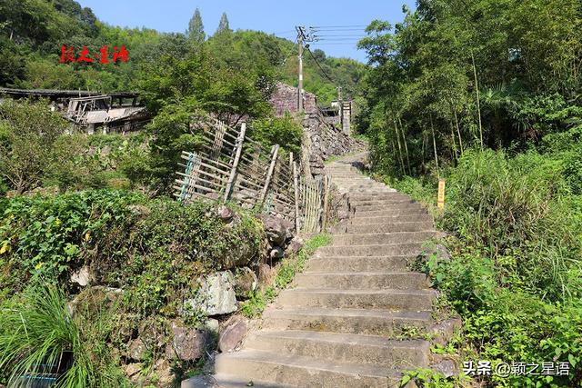 原滋原味的古村落，石墙瓦房筲箕斗，只有老人和狗