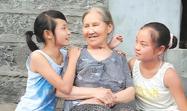 湖南老人活127岁，从清朝一直到2020年，13个子女却无人活过18岁