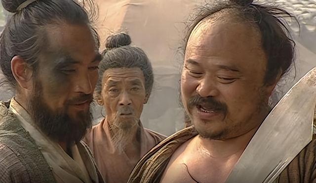 中国手握真“宝刀”全世界为何惧美不惧华？因为周围全是牛二