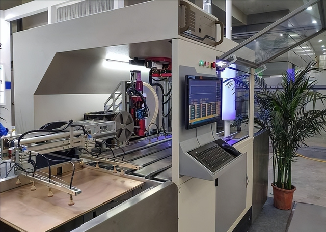 日本援兵来了？9国共谋对抗中国，俄罗斯准备下场，我外交部发话