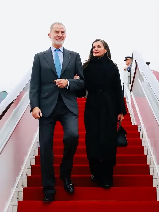 安世半导体反转！荷兰服软求谈，中方原则问题不让步