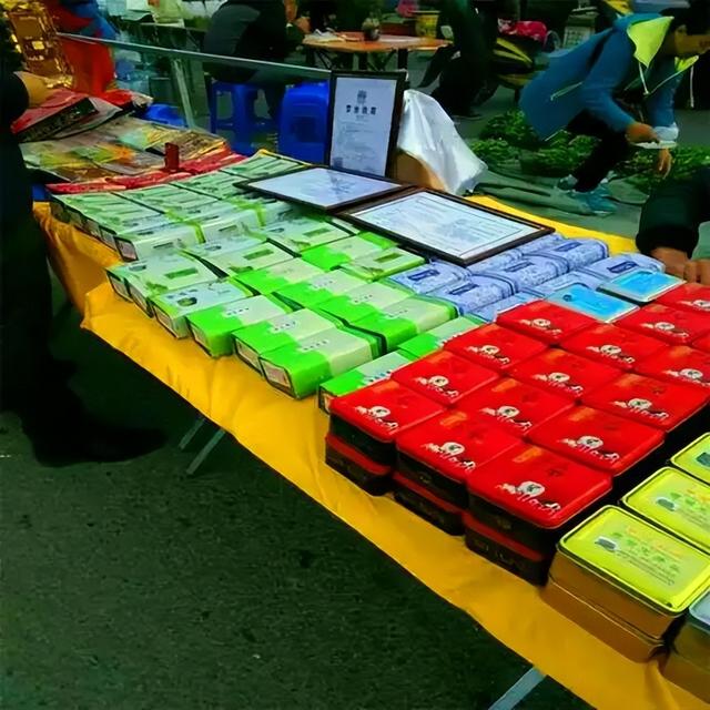 大量日本游客涌入北京，打着旅游幌子不去旅游不吃美食，为啥来？