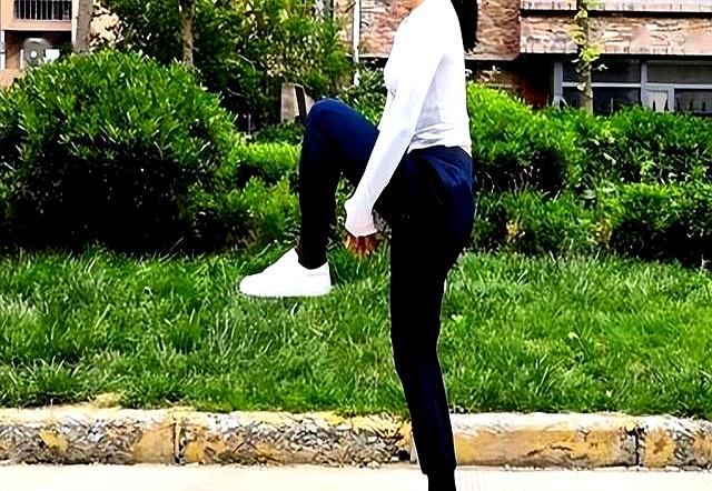 膝关节不好的人注意！医生劝告：这3种运动最伤软骨，尽量避开